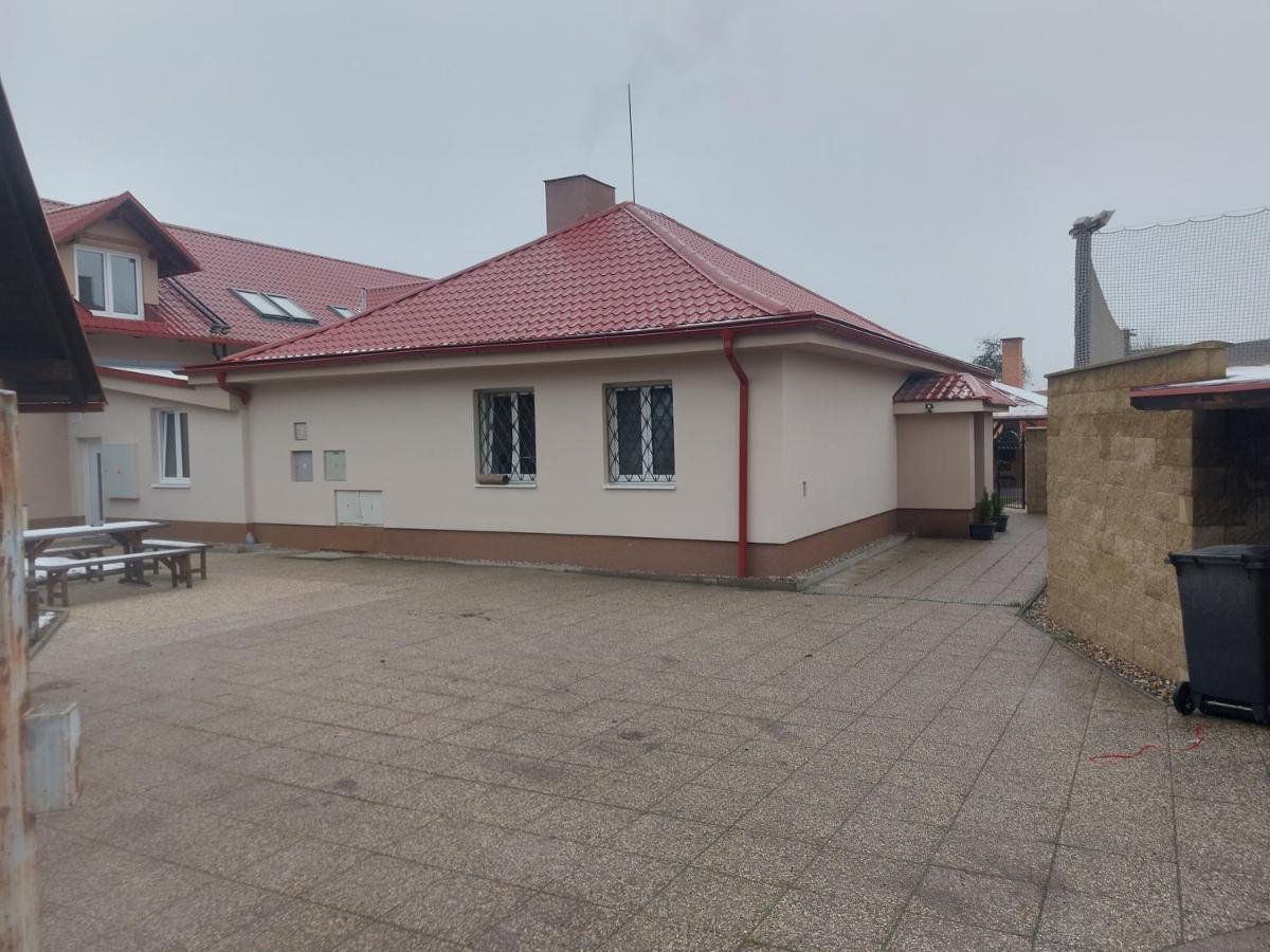 Penzion Tosa Klasterec nad Ohri Exterior photo
